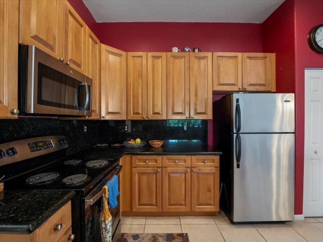 Home for sale at 5002 Victoria Circle - photo 6116378