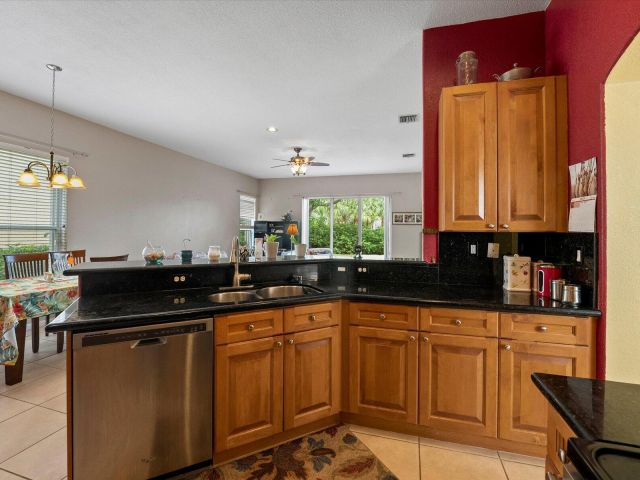 Home for sale at 5002 Victoria Circle - photo 6116379