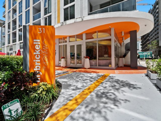 Apartment for sale  Unit #2002 - photo 5916434