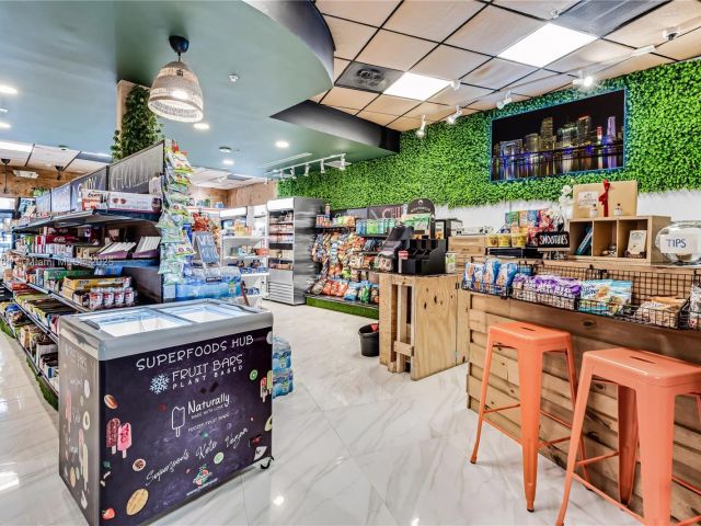 Apartment for sale  Unit #1709 - photo 5781952