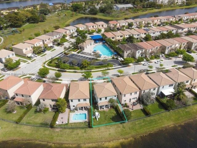 Home for sale at 616 NE 193rd St - photo 5703411