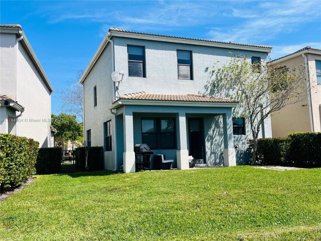 Home for sale at 616 NE 193rd St - photo 5703413