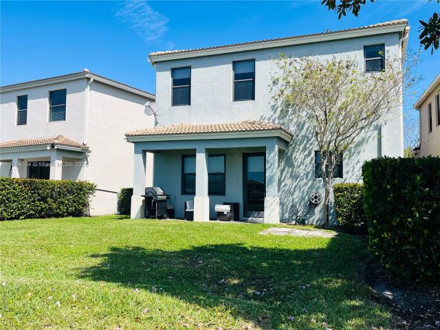 Home for sale at 616 NE 193rd St - photo 5703414