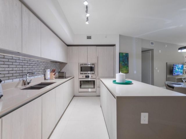 Apartment for sale  Unit #2207 - photo 5856686