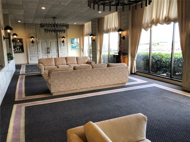 Apartment for sale  Unit #15C - photo 5721290