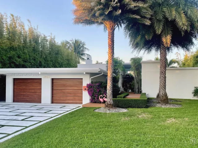 3-bedroom home for rent in Fort Lauderdale - 1701 SE 11th St - MondialRealty