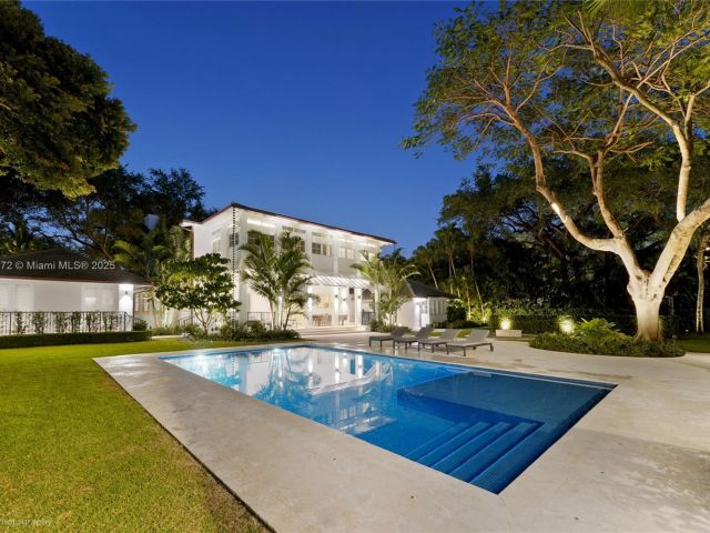 Home for sale at 4550 Sunset Dr - photo 5844915