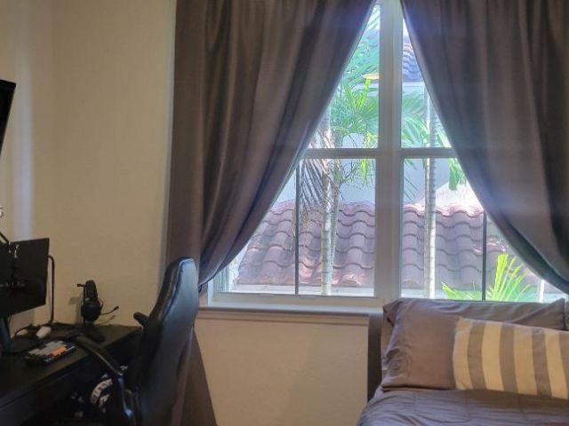 Home for sale at 949 Harbor Vw N - photo 5702532