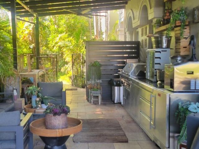 Home for sale at 949 Harbor Vw N - photo 5702545