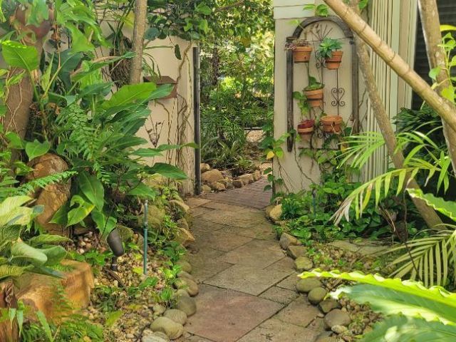 Home for sale at 949 Harbor Vw N - photo 5702546