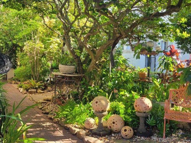 Home for sale at 949 Harbor Vw N - photo 5702547