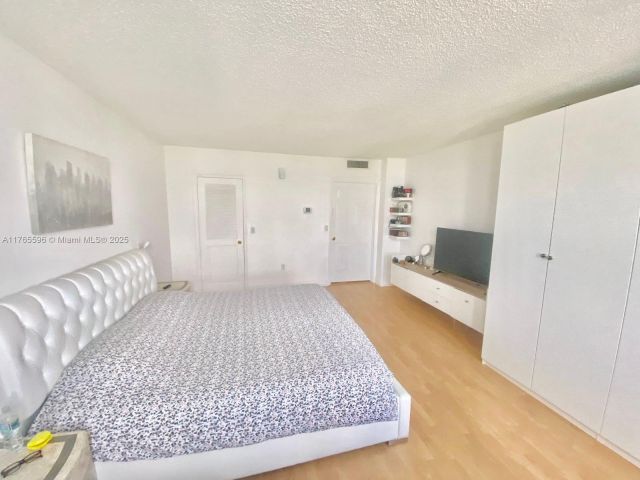 Apartment for sale  Unit #8M - photo 6181819