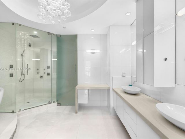 Apartment for sale  Unit #3604 - photo 5728580