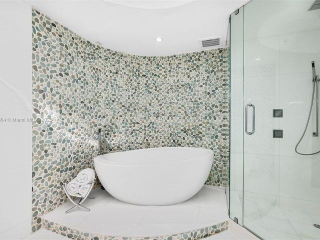 Apartment for sale  Unit #3604 - photo 5728582