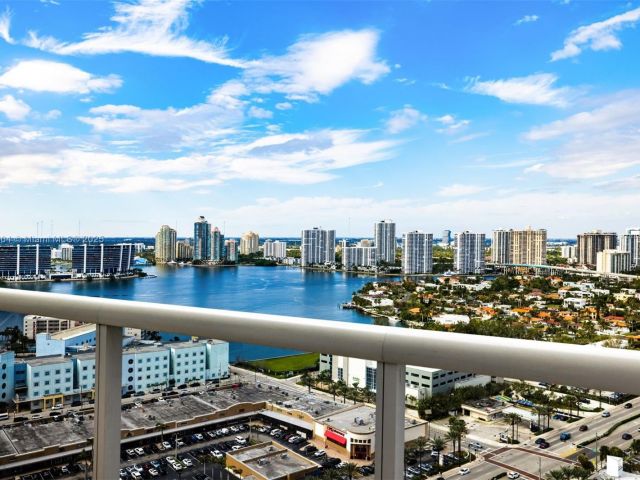 Apartment for sale  Unit #3604 - photo 5728587