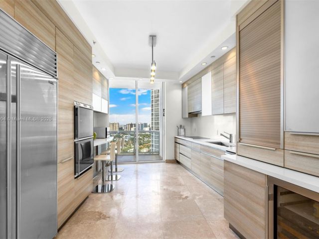 Apartment for sale  Unit #3604 - photo 5728590