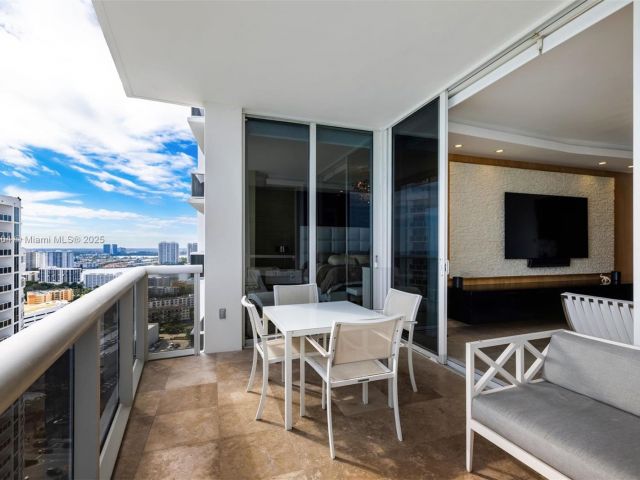 Apartment for sale  Unit #3604 - photo 5728595