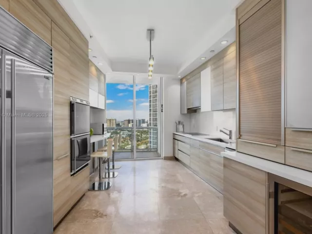 Apartment for sale  Unit #3604 - photo 5728590