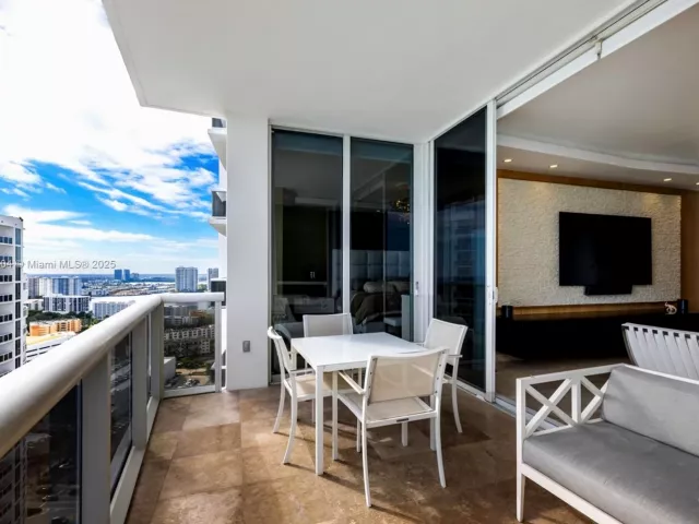 Apartment for sale  Unit #3604 - photo 5728595