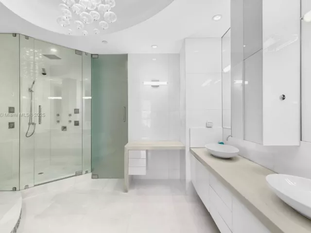 Apartment for sale  Unit #3604 - photo 5728580