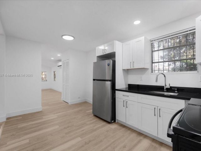 Home for sale at 2911 NW 30th St - photo 5703174