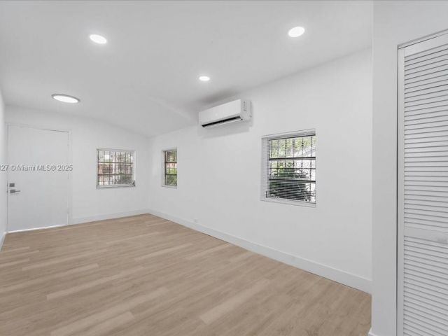 Home for sale at 2911 NW 30th St - photo 5703182