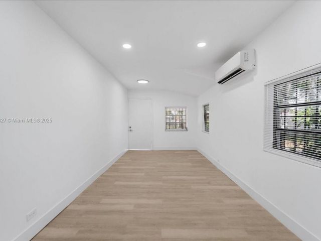 Home for sale at 2911 NW 30th St - photo 5703183