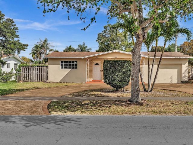 Home for sale at 4401 Johnson St - photo 5806229