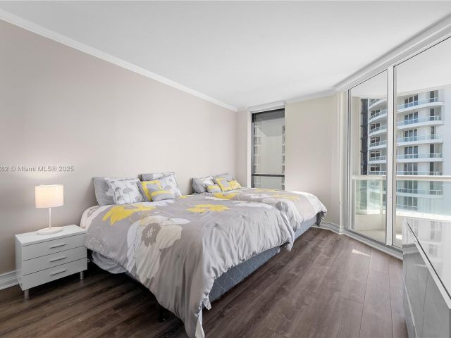 Apartment for sale  Unit #1102 - photo 5772790