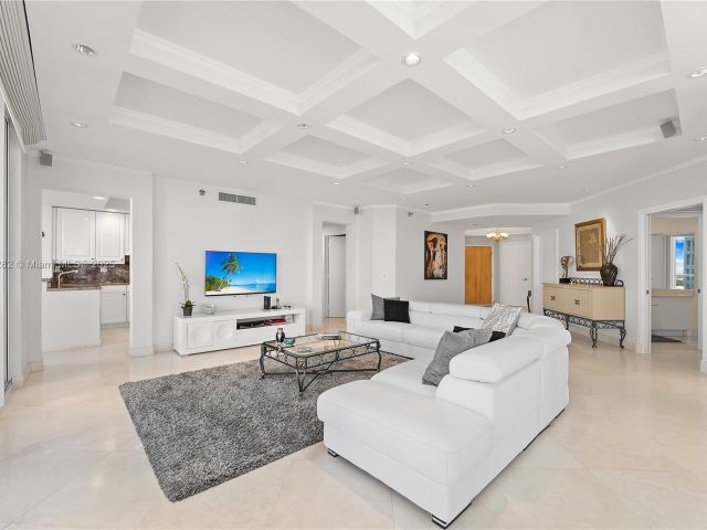 Apartment for sale  Unit #1102 - photo 5772802