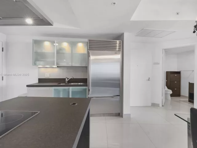 Apartment for rent  Unit #902 - photo 5817798