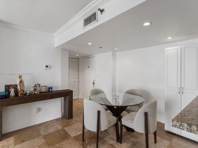 Apartment for sale  Unit #1614 - photo 5727655