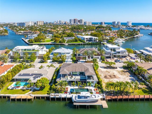 Home for sale at 22 Isla Bahia Dr - photo 5826250