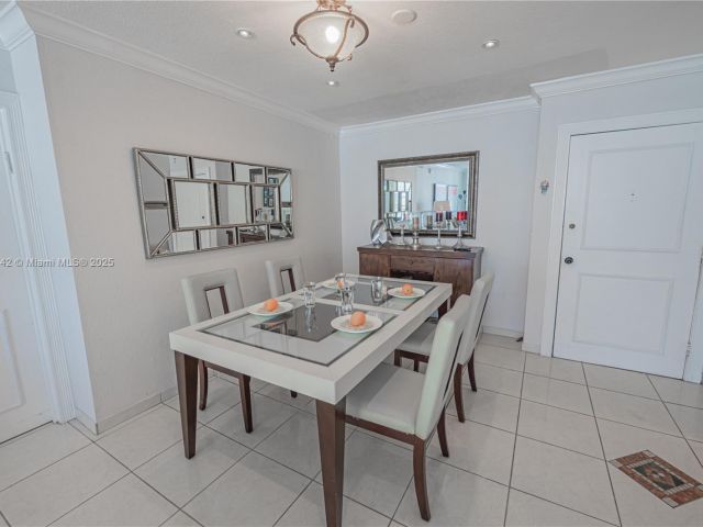 Apartment for sale  Unit #2204 - photo 5825250