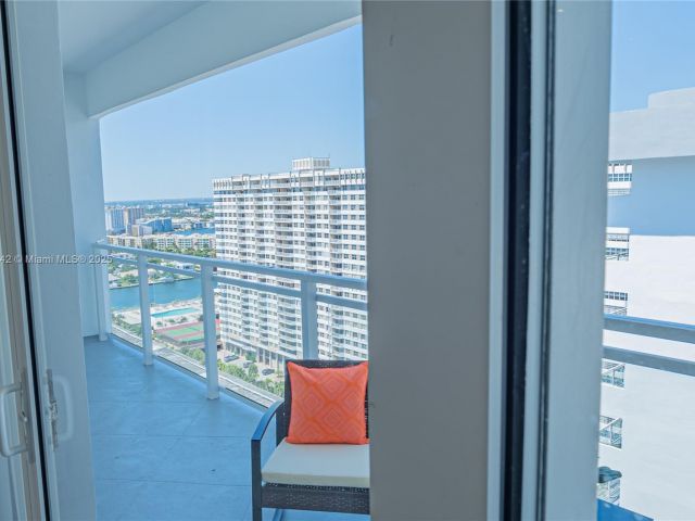 Apartment for sale  Unit #2204 - photo 5825254