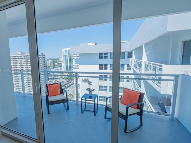 Apartment for sale  Unit #2204 - photo 5825255