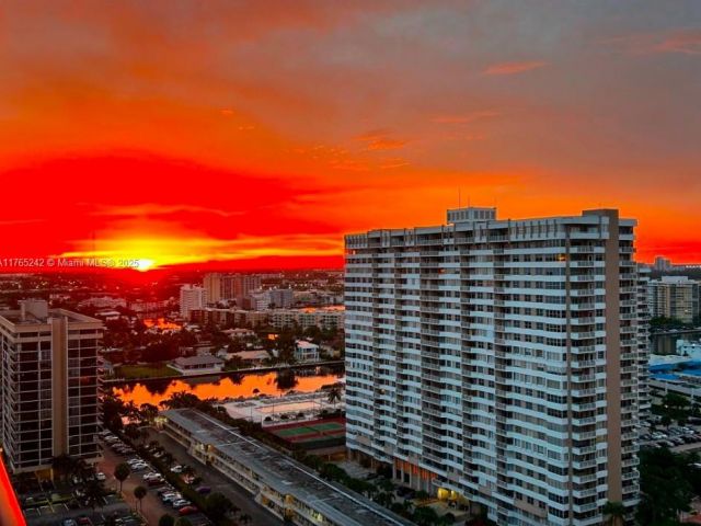 Apartment for sale  Unit #2204 - photo 5825267