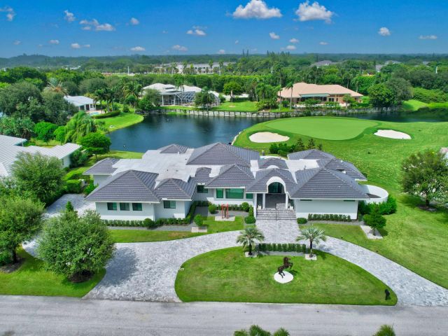 Home for sale at 3605 Oakview Court - photo 5754396