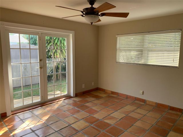 Home for sale at 1320 SE 4th Ave - photo 5711078