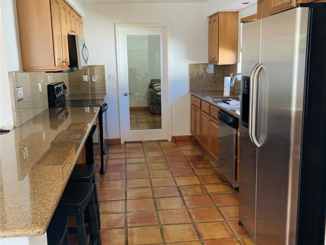 Home for sale at 1320 SE 4th Ave - photo 5711079