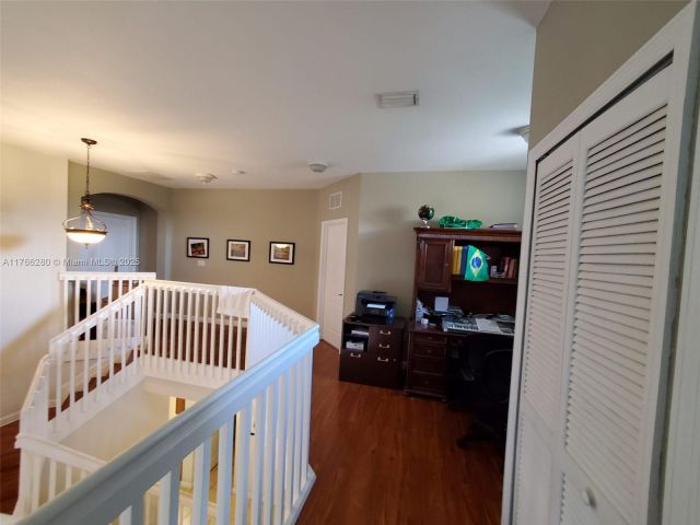 Home for sale at 11009 NW 80th Ln - photo 5713338