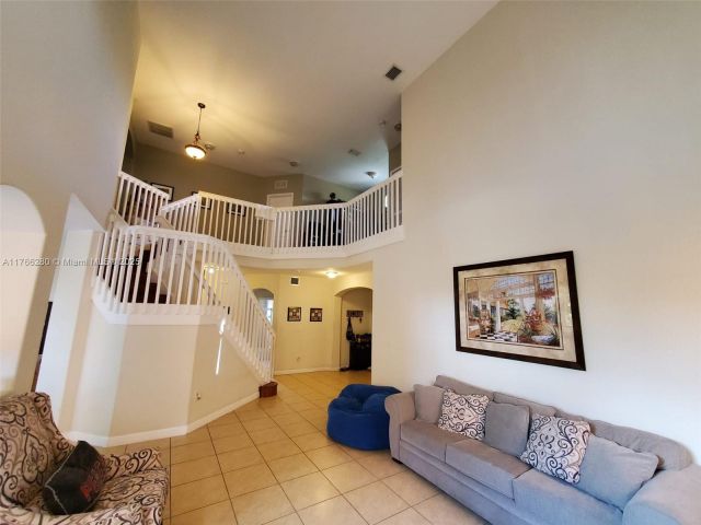 Home for sale at 11009 NW 80th Ln - photo 5713339