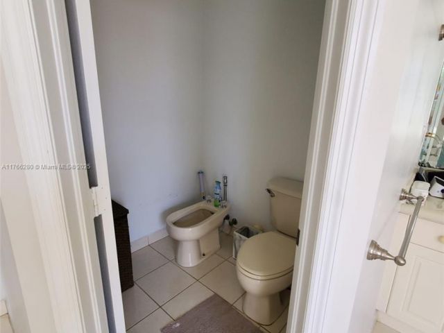 Home for sale at 11009 NW 80th Ln - photo 5713344