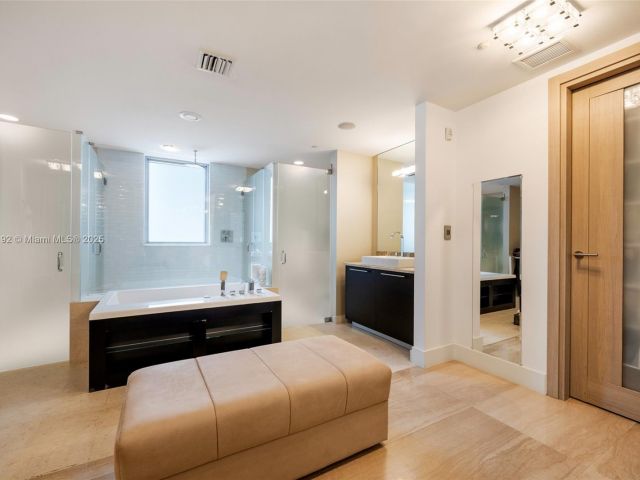 Apartment for sale  Unit #U-0303 - photo 5711683