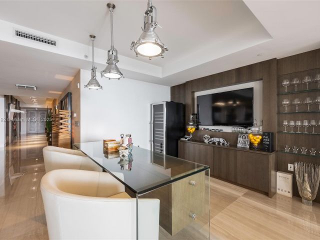 Apartment for sale  Unit #U-0303 - photo 5711692