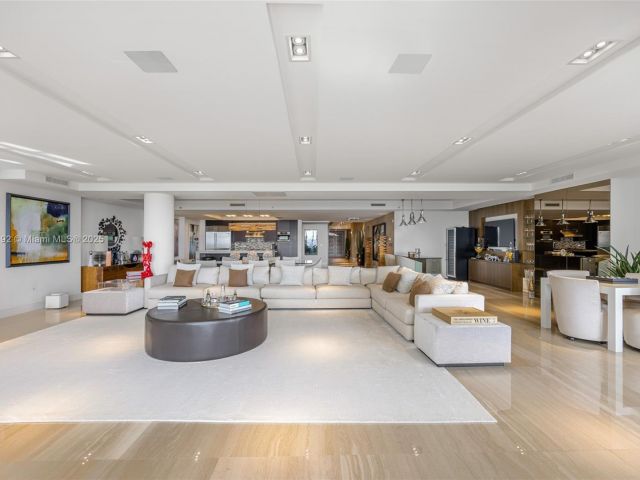 Apartment for sale  Unit #U-0303 - photo 5711693