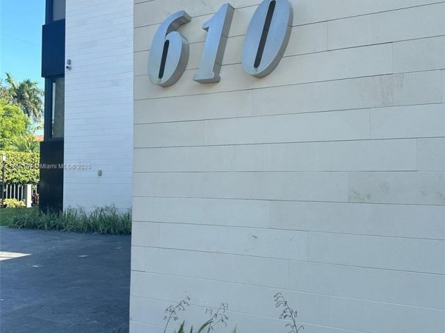 Home for sale at 610 Harbor Cir - photo 5713888