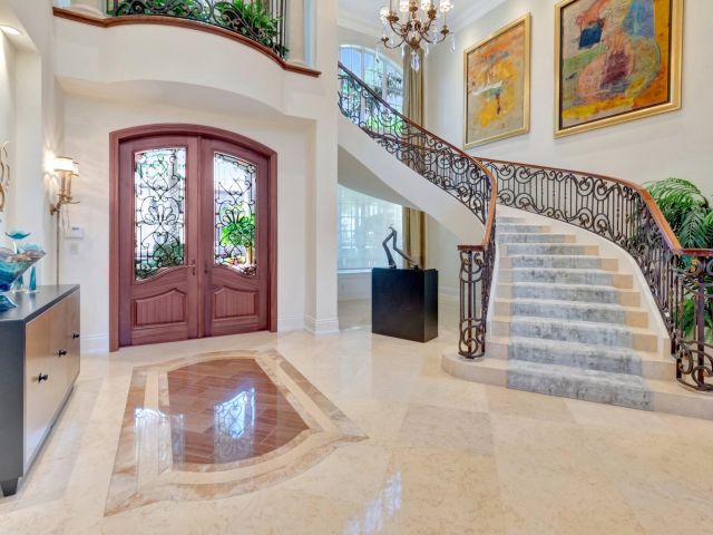 Home for sale at 8417 Del Prado Drive - photo 5755422