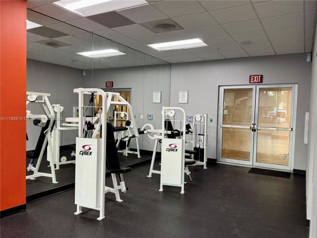 Apartment for sale  Unit #410 - photo 5719282