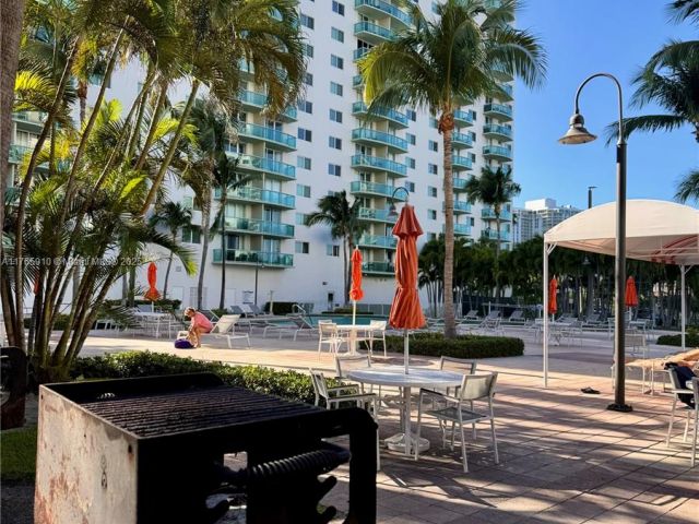 Apartment for sale  Unit #410 - photo 5719285